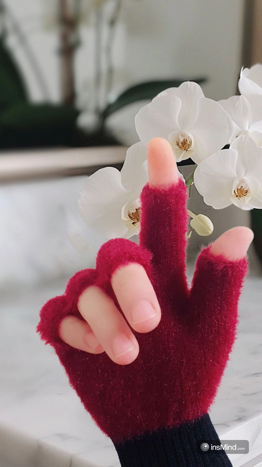Girls Soft Plush Half-Finger Gloves – Warm Fuzzy Fingerless Winter Gloves